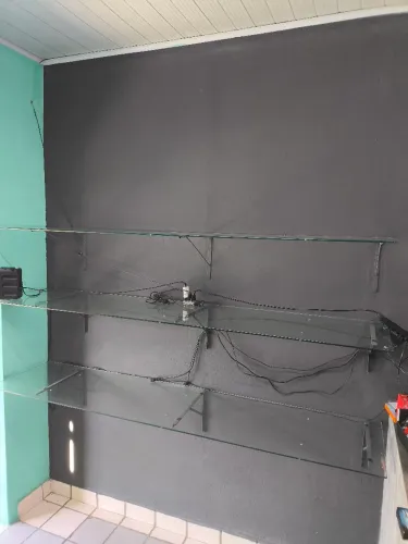 3 PRATELEIRAS EM VIDRO PARA COMERCIO EM GERAL 