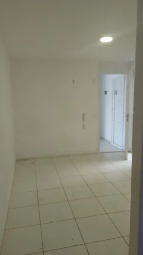 Alugo Apartamento de 2 quartos no Conquista Bosque