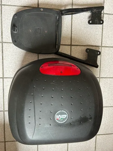 Baú Givi E33 Monolock 33L + Bagageiro CB 300 / Twister 