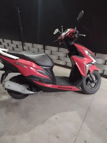 Vendo moto Honda elite