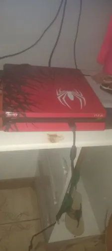 PS4 slim 1TB de armazenamento acompanha GTA5 EA FC 26