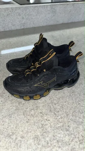 Tênis Mizuno prophecy 13