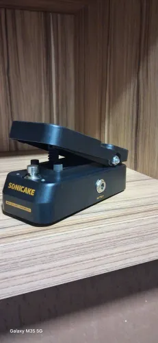 Pedal Sonicake Vol Wah! Como novo.
