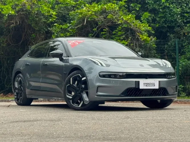 Zeekr 001 Premium Premium (elétrico) 2025