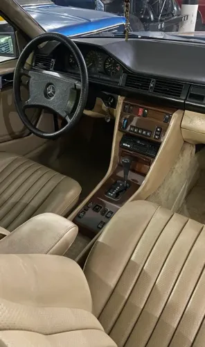 Mercedes-Benz 300-E 3 1987