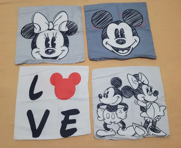Capas para almofadas. Temática Disney Mickey e Minie.