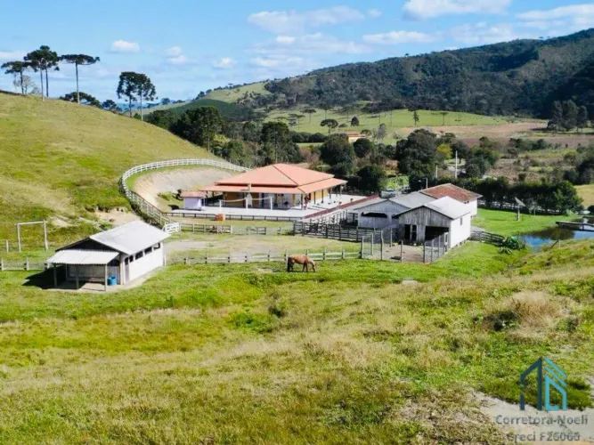 Sítio com casa 282m2, Galpão, açude, 3,7km da cidade, Serra Catarinense em Bom Retiro -SC