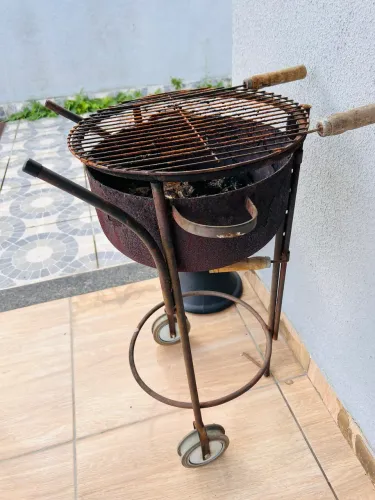 Churrasqueira ferro fundido