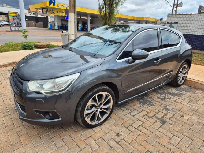Citroen DS4 1.6 Turbo 16V 5P Aut. 2014