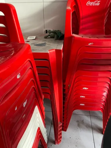 7 jogos de mesa de bar vermelha (sete mesas e 28 cadeiras)
