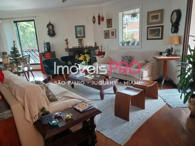 Moema Pássaros, Apartamento com 206mts, 4 quartos, 3suites, 3 vagas fixas, há 10 minutos d