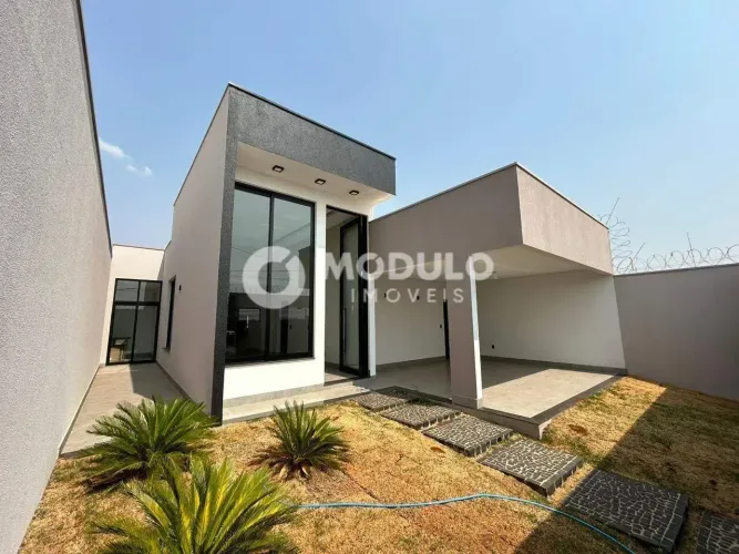 CASA RESIDENCIAL à venda, 3 quartos, 3 suítes, 2 vagas, Praça Alto Umuarama - Uberlândia/M