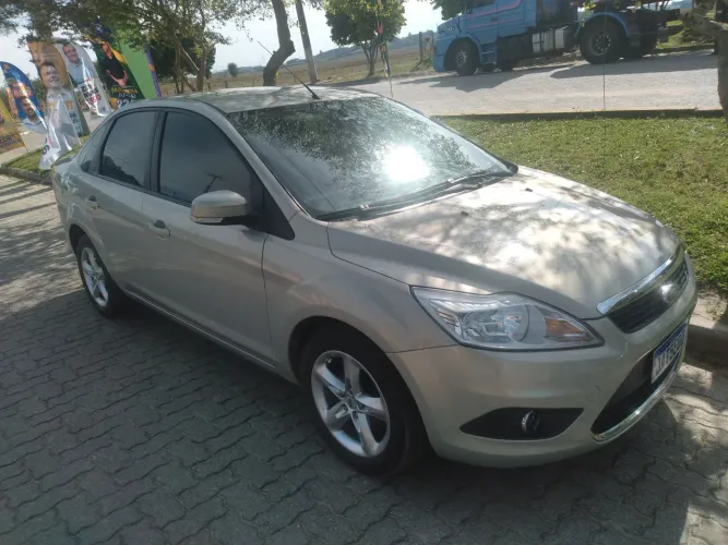 Ford Focus Sedan 2.0 16v/2.0 16V Flex 4P Aut. 2010