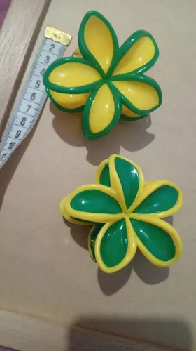 Par de presilhas Verde e amarelo Grande