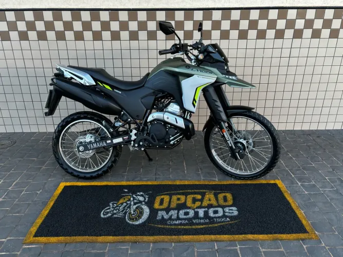 Vendo ou troco por Moto Yahama XTZ Lander 250 Unico Dono c/ 2026 Pago