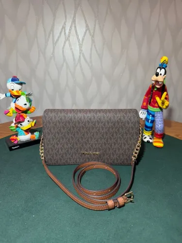 Bolsa Michael Kors nova com etiqueta