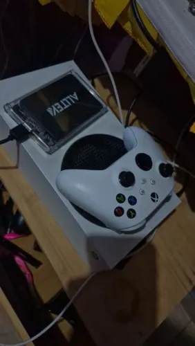 Xbox séries S com 18 jogos 