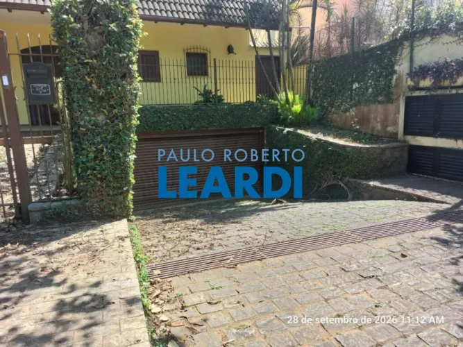 CASA ASSOBRADADA - JARDIM CORDEIRO - SP