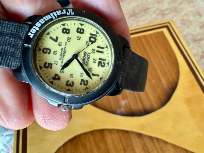 Relógio Lorus by Seiko Militar