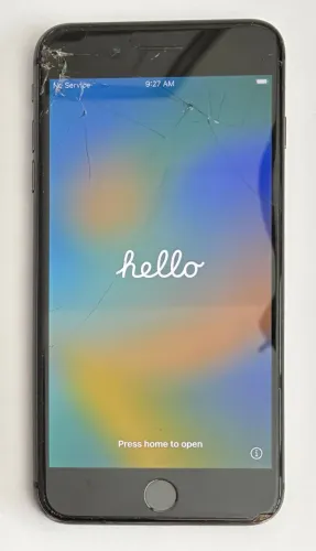 iPhone 8 Apple 64GB Preto Perfeito Funcionamento - Carregador e Fone Originais Cabo Anker