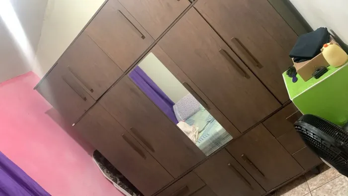 Guarda roupa usado ótimo estado 