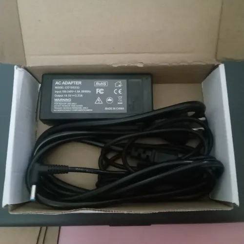 Fonte para notebook nova