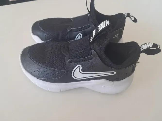 Tenis nike infantil