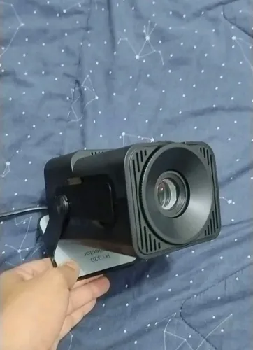 Projetor Hy320 FullHd + tela de projeção 100 polegadas