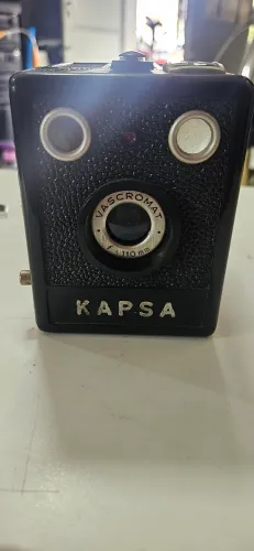 Camera fotográfica Kapsa (pinta vermelha)