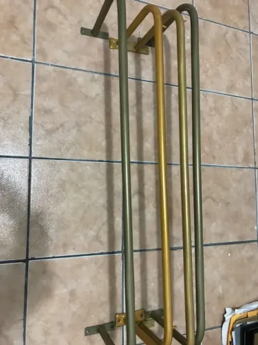 Arara para mostruário de roupas