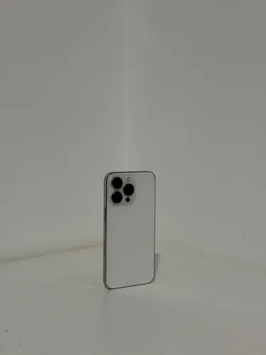 IPhone 13 Pro - sem marcas de uso