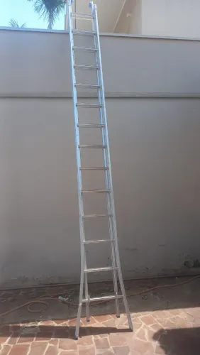 Escada dr alumínio de 8 metros e meio
