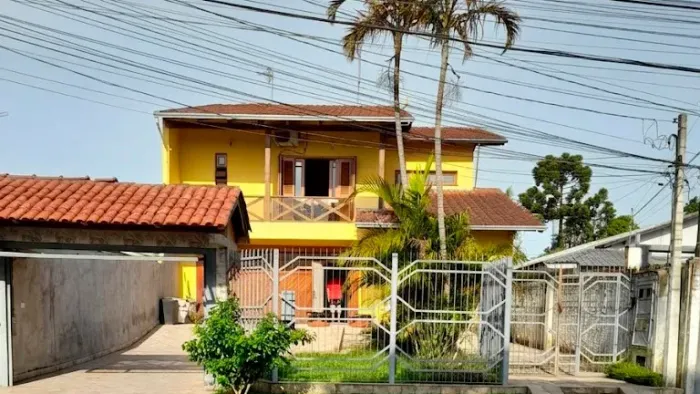 Esteio, RS - Direto com proprietário, casa espaçosa, ar condicionado, suíte master