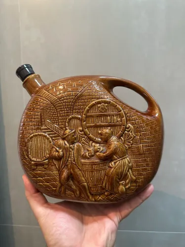 Garrafa antiga de vinho
