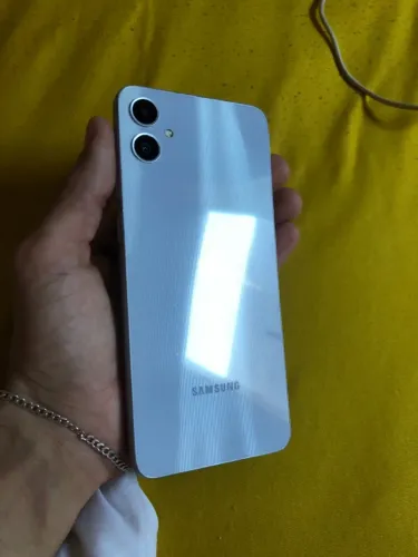 Samsung galaxy A05