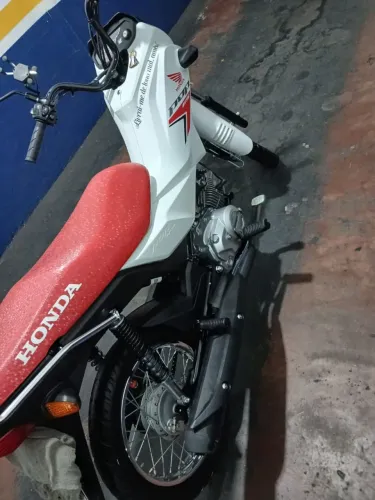 Honda pop110i único dono . Ainda com garantia de fábrica