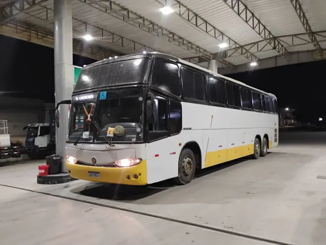 Ônibus paradiso Mercedes bens