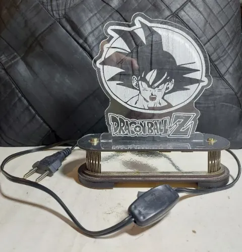 luminária dragonball z acrílico iluminado temático bivolt com interruptor perfeito estado