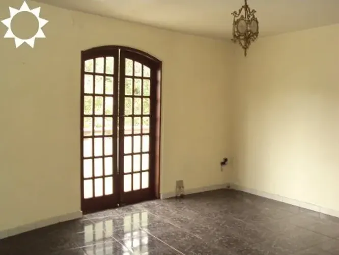 PRÉDIO COMERCIAL AYROSA