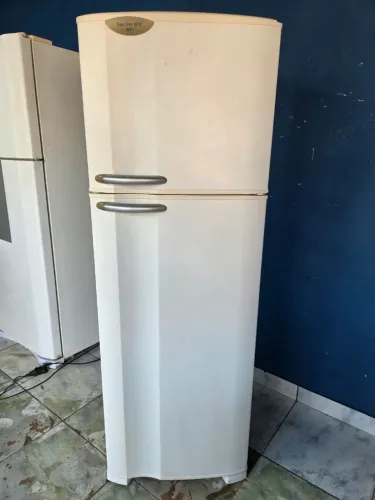 Vendo geladeira Electrolux
