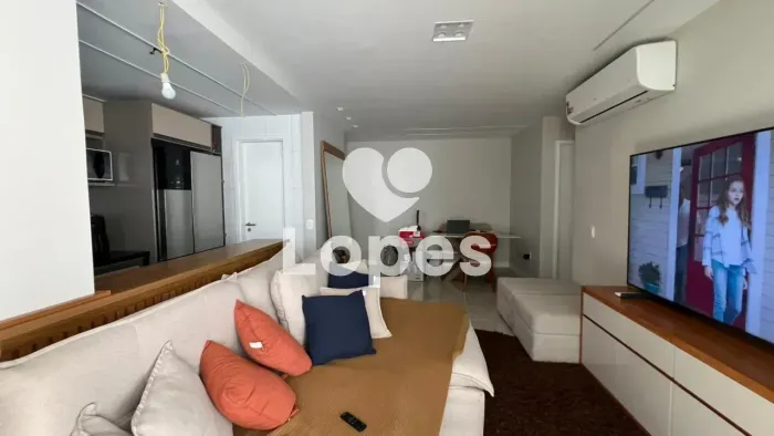 Barra da Tijuca 2 suítes, lazer completo + parque com 72 mil m2 de lazer e transporte at