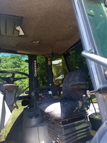 RETROESCAVADEIRA JONH DEERE 310K