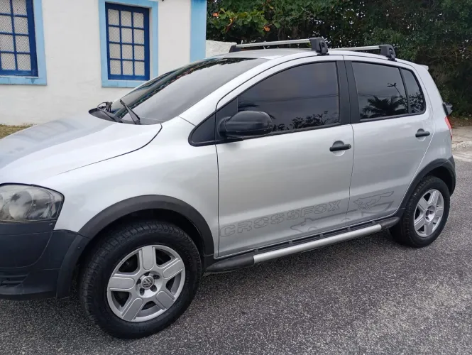 Volkswagen Crossfox 1.6 MI Total Flex 8V 5P 2009