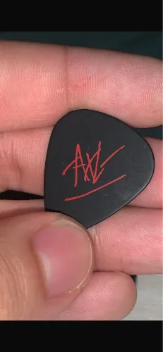 Palheta autografada por Axl Rose - Guns N' Roses