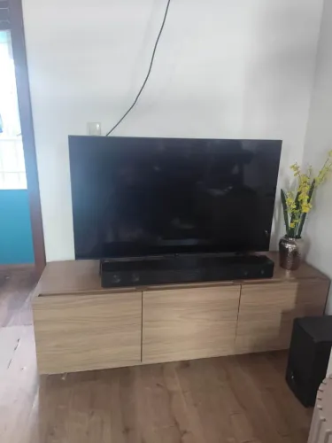 Vendo excelentes móveis novos, com tres gavetões, em MDF madeirado.