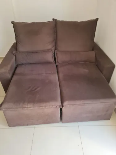 Sofá retrátil usado 
