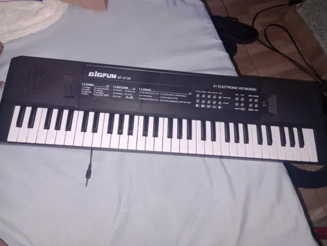 Teclado 61 teclas
