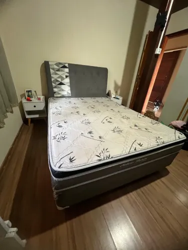 Cama Box Casal + Cabeceira Estofada - Excelente Estado