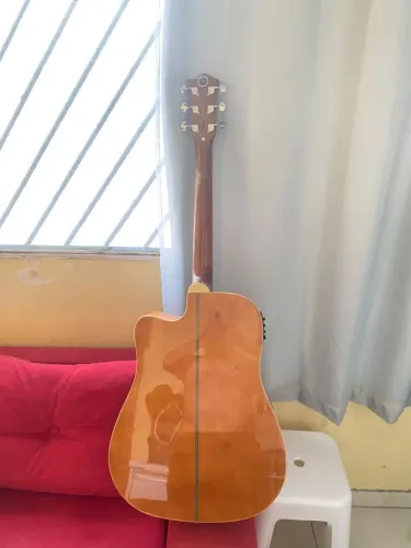 Violão tagima