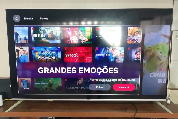 TV 58 Philco polegadas 4K LED e uma 43 polegadas Semp 4k LED